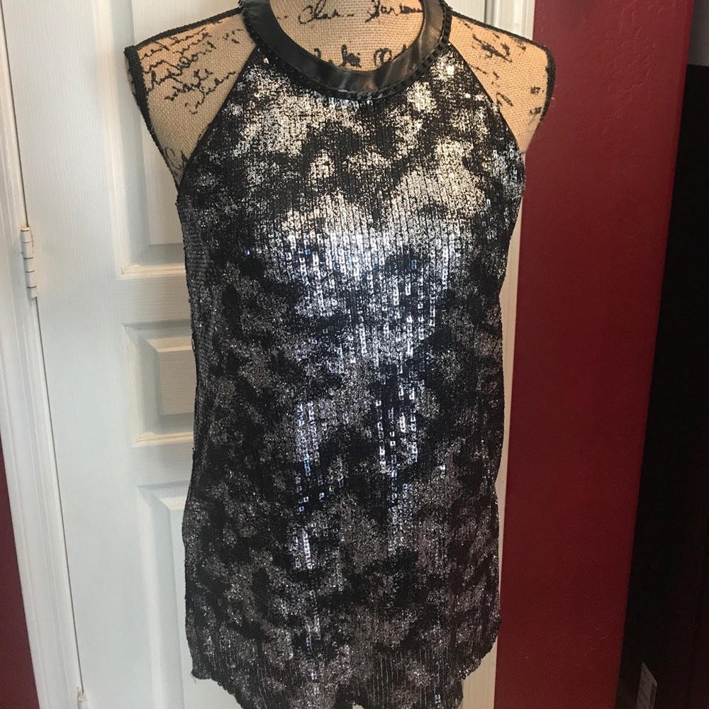 Kenneth Cole top