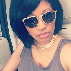 Meet your Posher, Erica