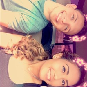 Meet your Posher, Ashley