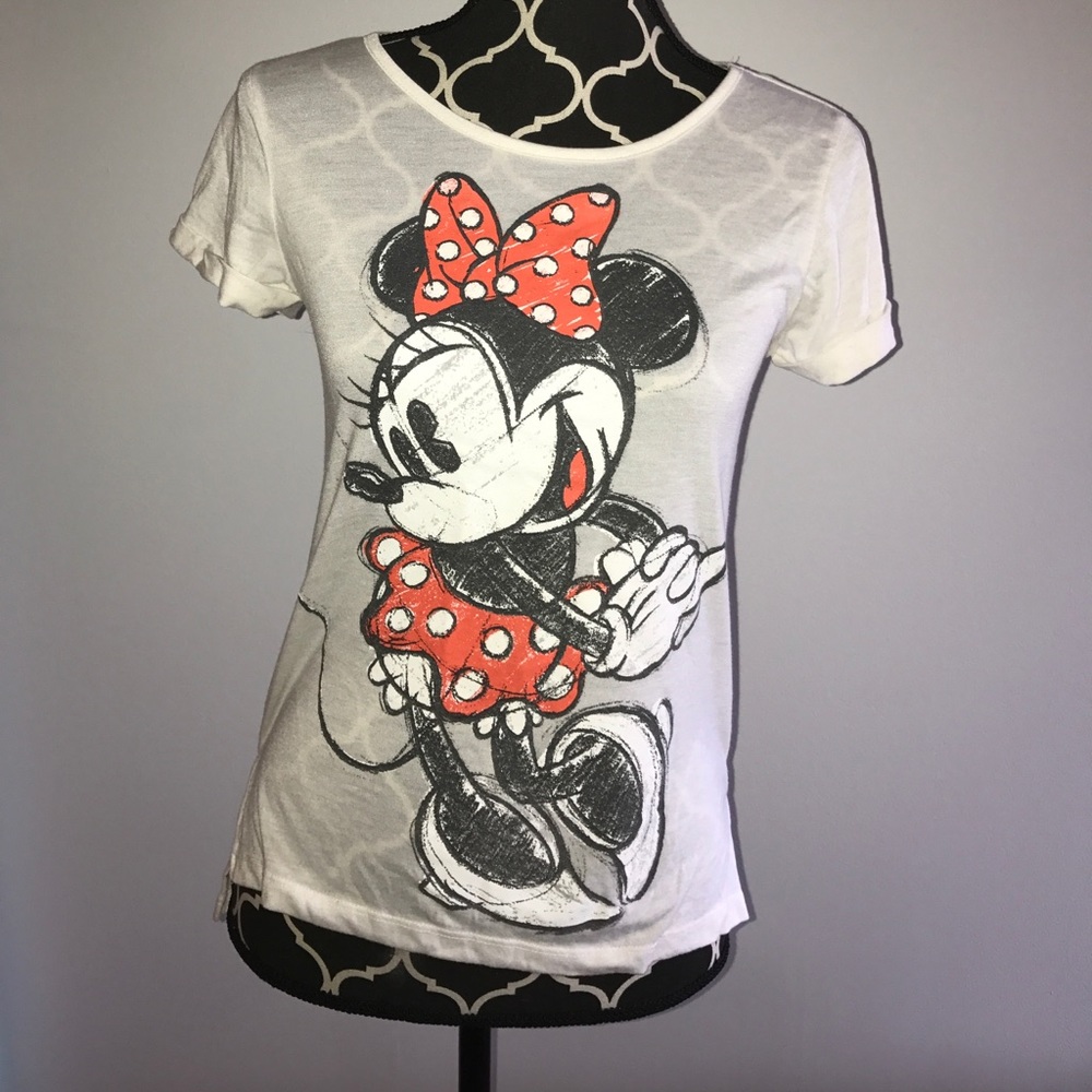 Minnie Mouse shirt