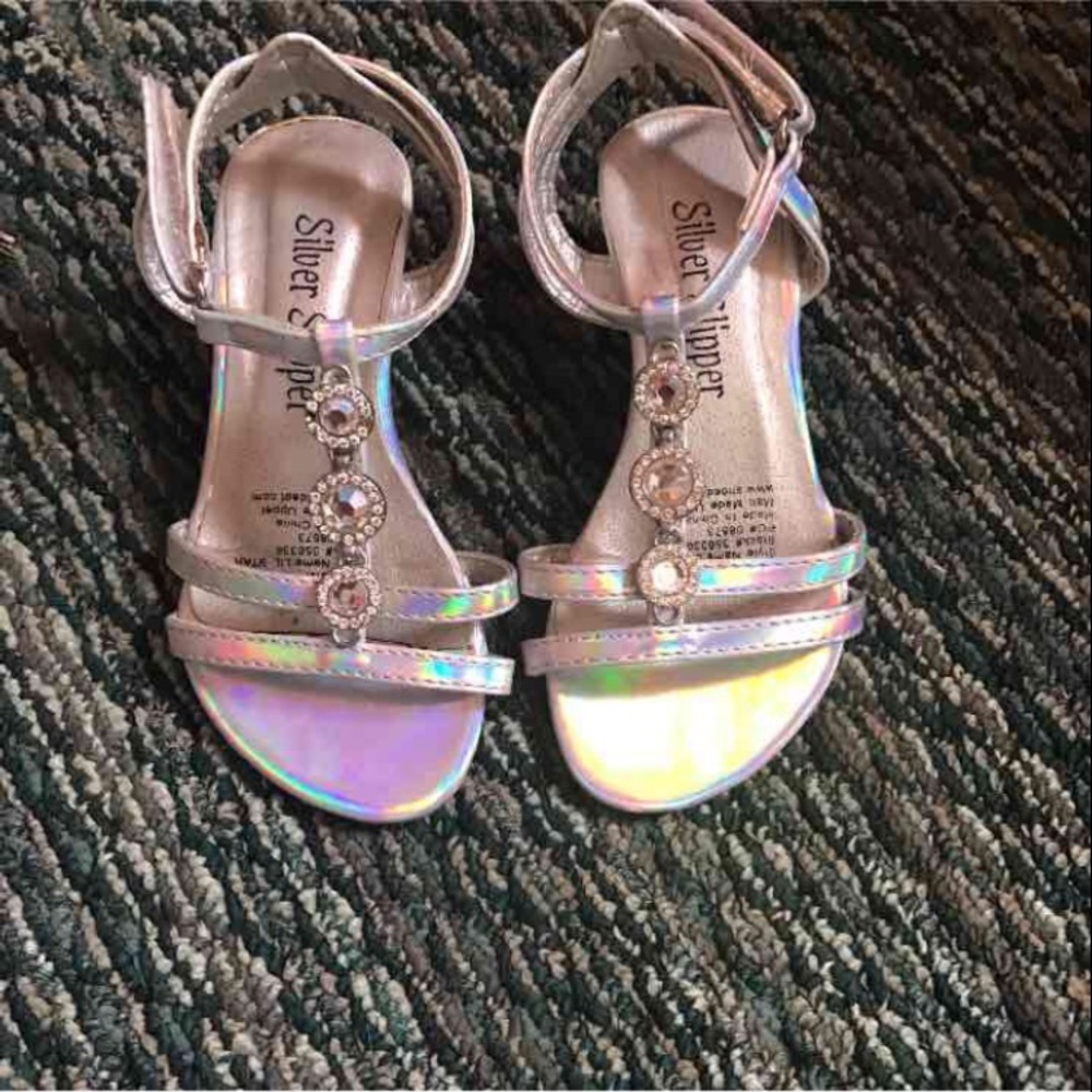 Silver heels for girls