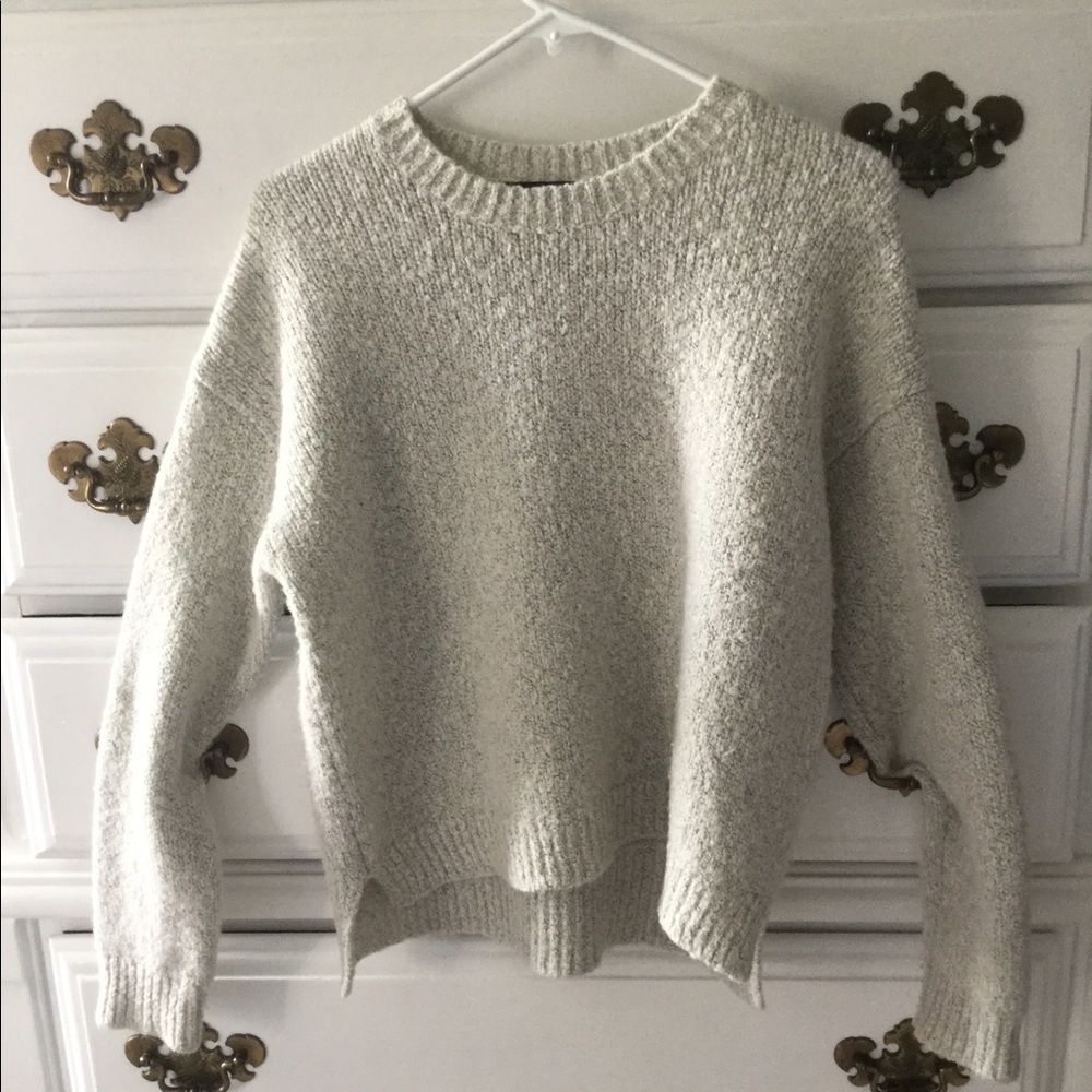 Brandy Melville Sweater