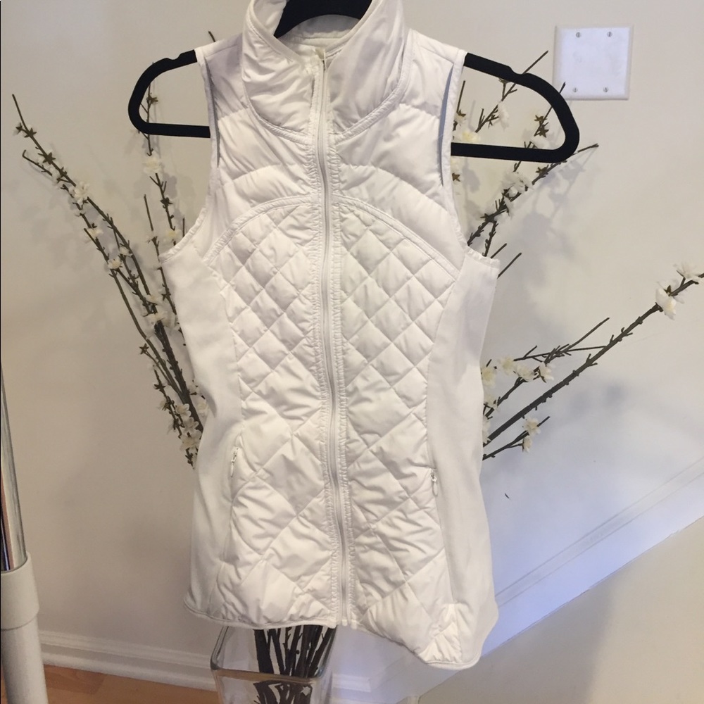 Lululemon Down to Run Vest - White - size 4