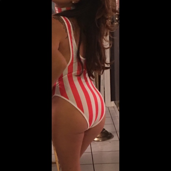 ๐Sexy 2-piece stripped Bandage Bikini๐ - Picture 6 of 6