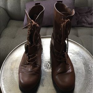 Women's combat boots