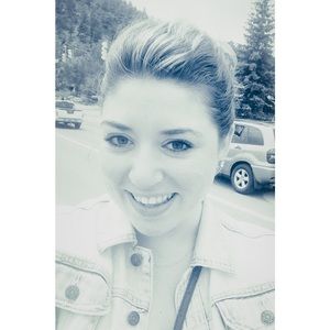 Meet your Posher, Colleen