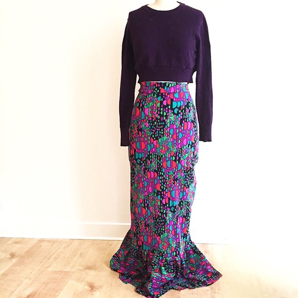 becca alexis Dresses & Skirts - Maxi Long Furbelow Bold Print Skirt.