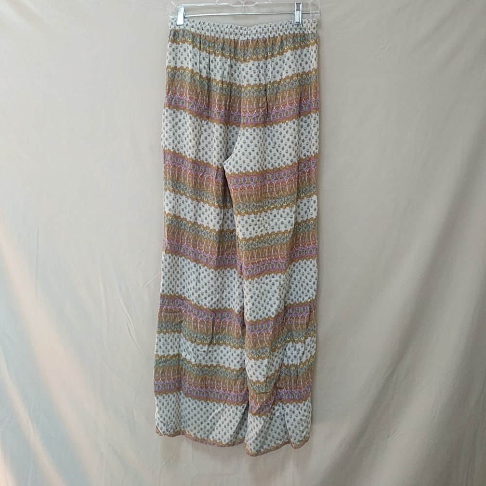 Loose Paisley Pocket Pants - Picture 4 of 4
