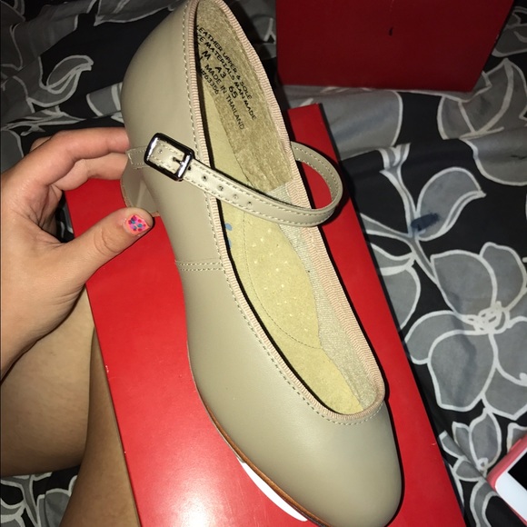Capezio tap shoes size 5, perfect condition! - Picture 1 of 4