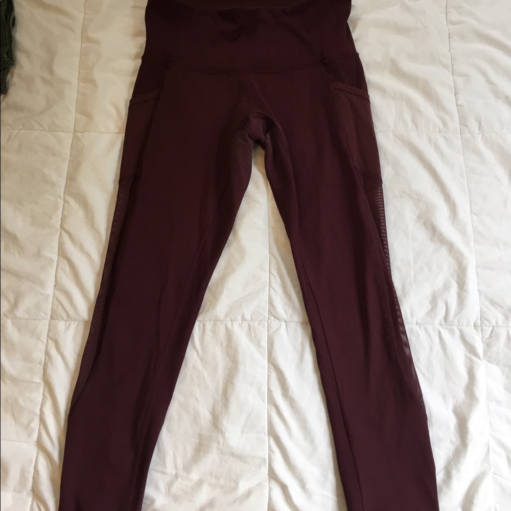 Lululemon || seek the heat crop