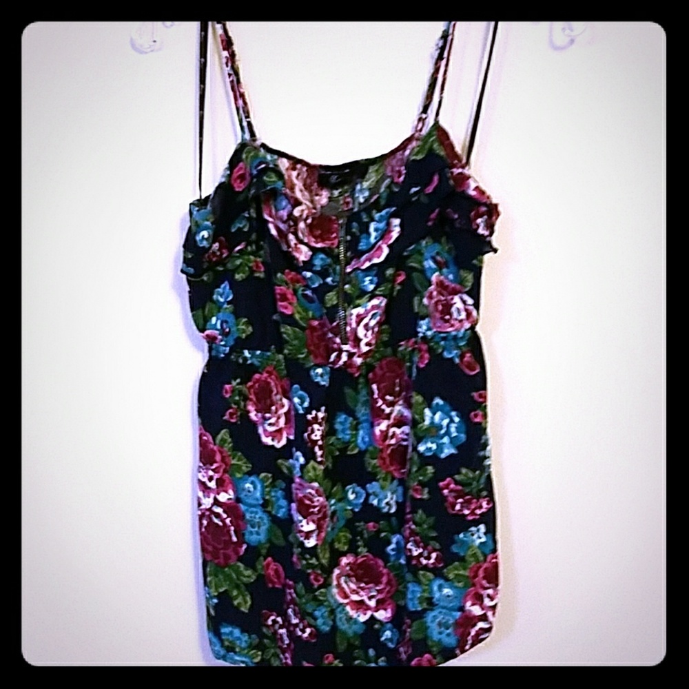 Med floral top