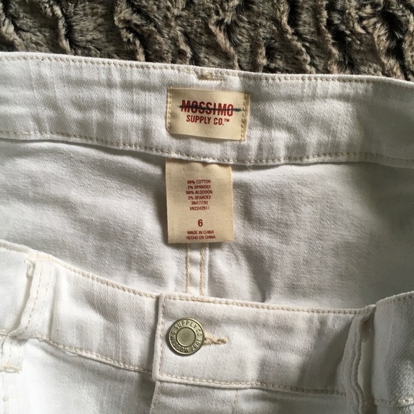 💋 7/$25!  White denim skirt - Picture 4 of 4