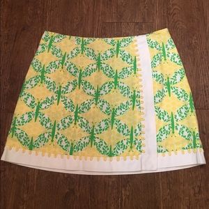 EUC Size two Lilly vintage skort- size 2