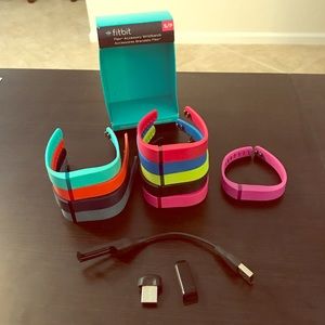 🏋🏻‍♀️LN Fitbit Flex Small, 10 total bands🏋🏻‍♀️