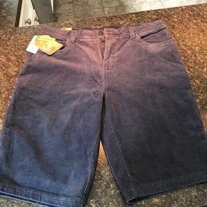 Mens light weight corduroy shorts.