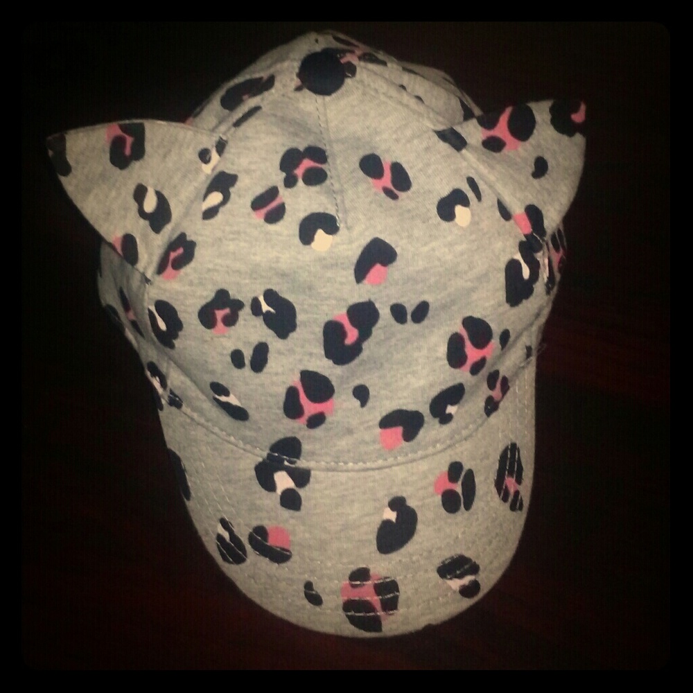 Kitty ear cap