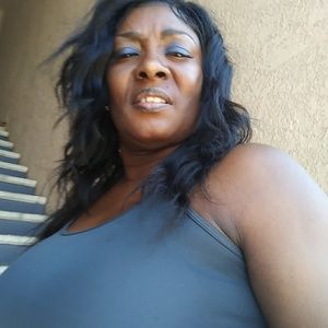 Meet your Posher, Deborah