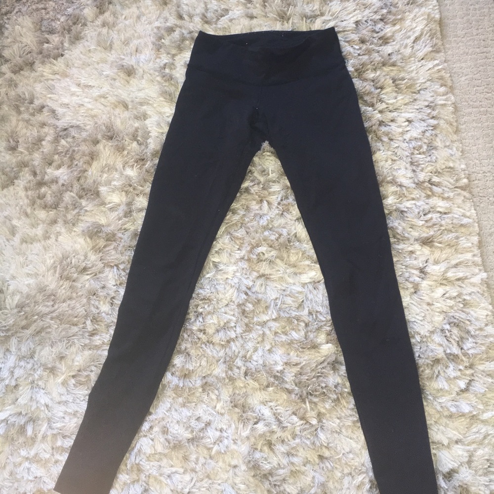 LULULEMON leggings! regular black leggings size 6