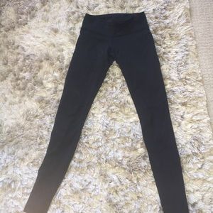 LULULEMON leggings! regular black leggings size 6
