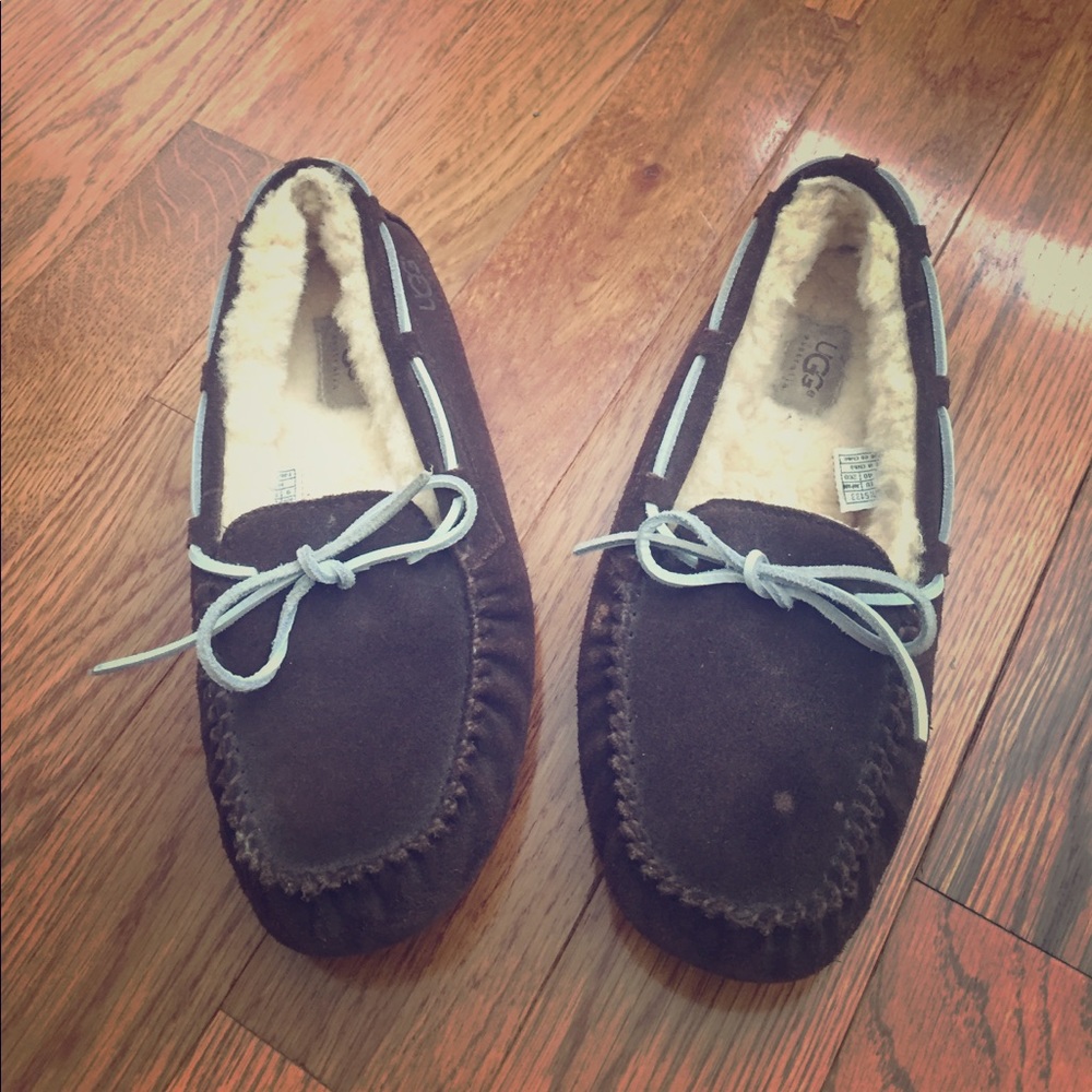 Gently worn UGG slippers
