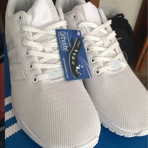 Adidas ZX Flux triple white brand new