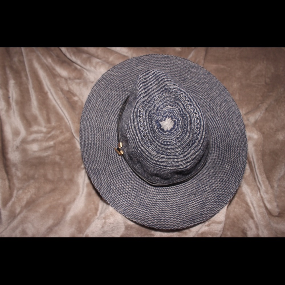 Vince Camuto Hat
