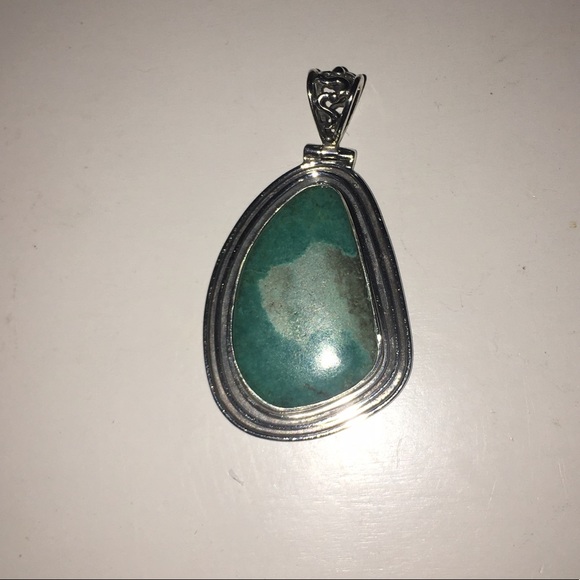 Sterling Silver Turquoise Pendant - Picture 1 of 3