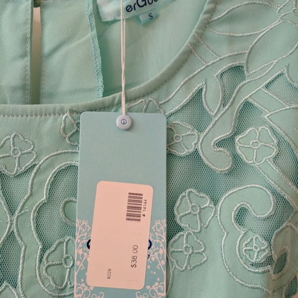 Sweet Airy Spring & Summer Dress Size Small! - Picture 3 of 4