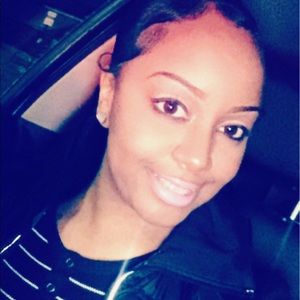 Meet your Posher, Alicia