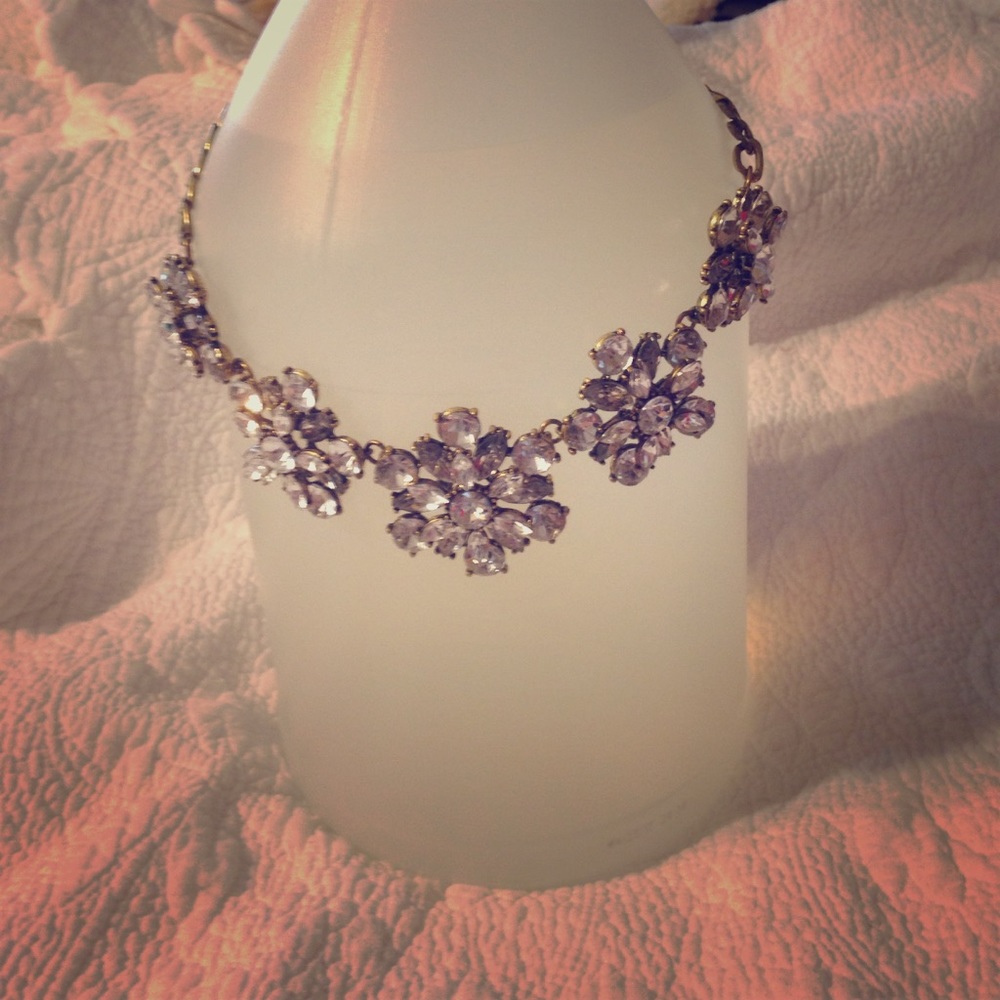Elegant necklace