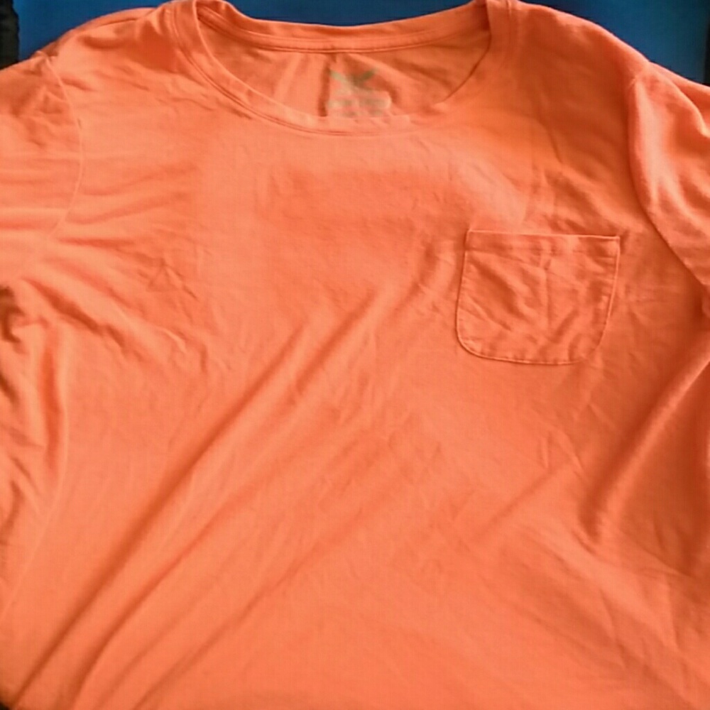 Pink pocket tee