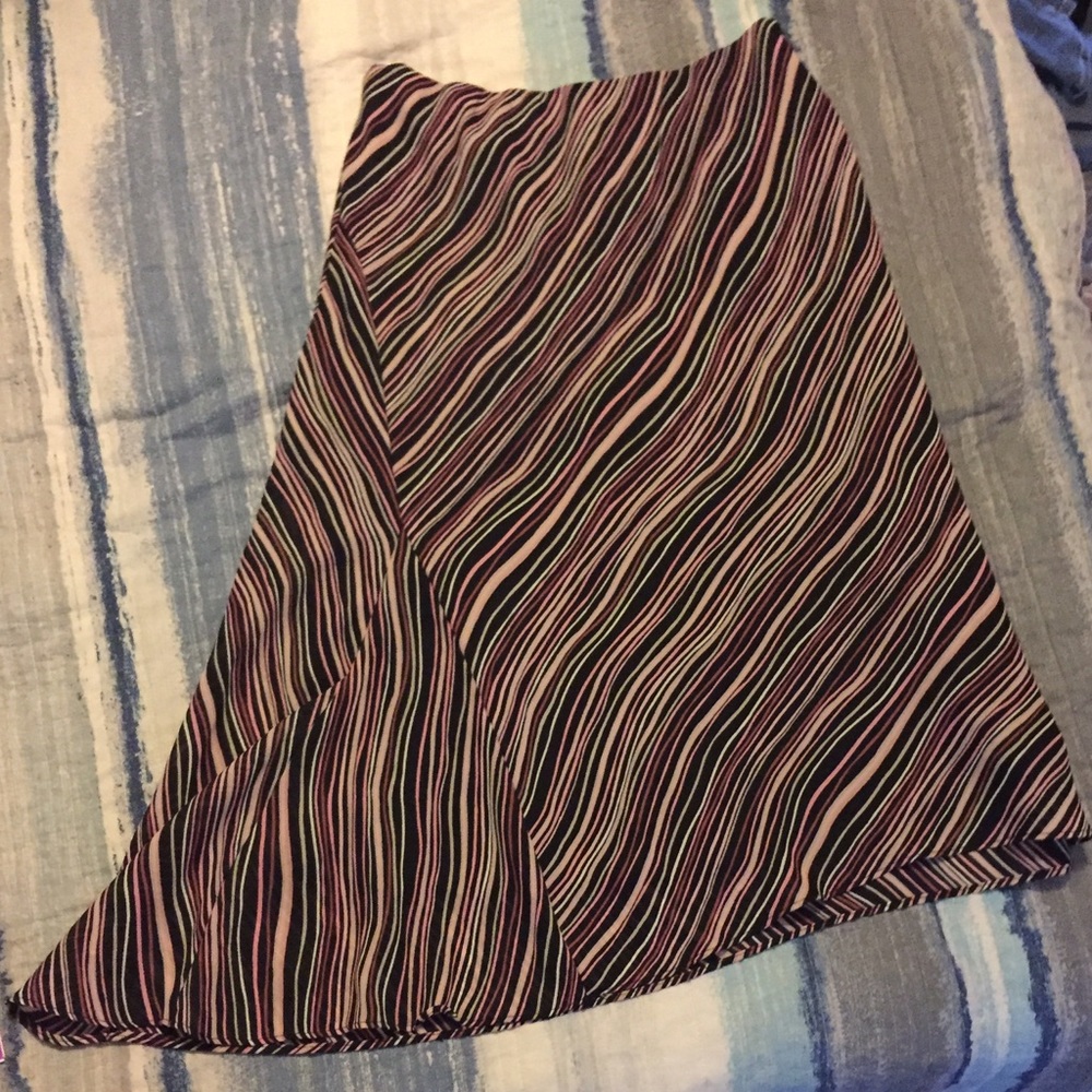 Asymmetrical skirt