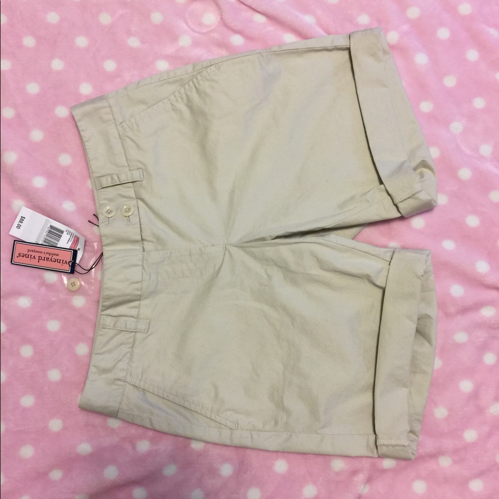NWT vineyard vines khaki shorts
