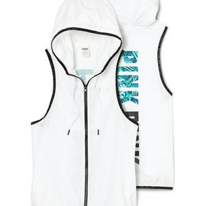 💕VS PINK💕FULL ZIP SLEEVELESS ANORAK VEST M/L⭐️