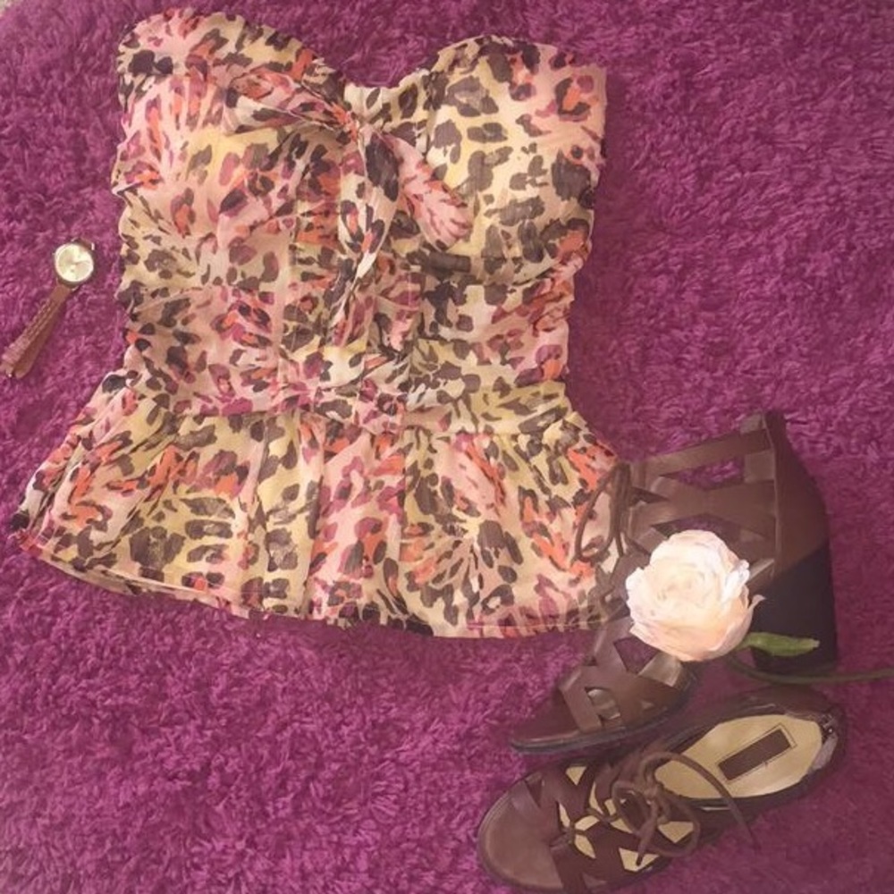 ✨SALE✨American Rag Strapless Top