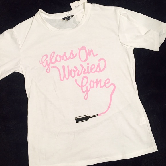 NWT Gloss On Worries Gone Lipgloss Graphic Tee - Picture 3 of 4