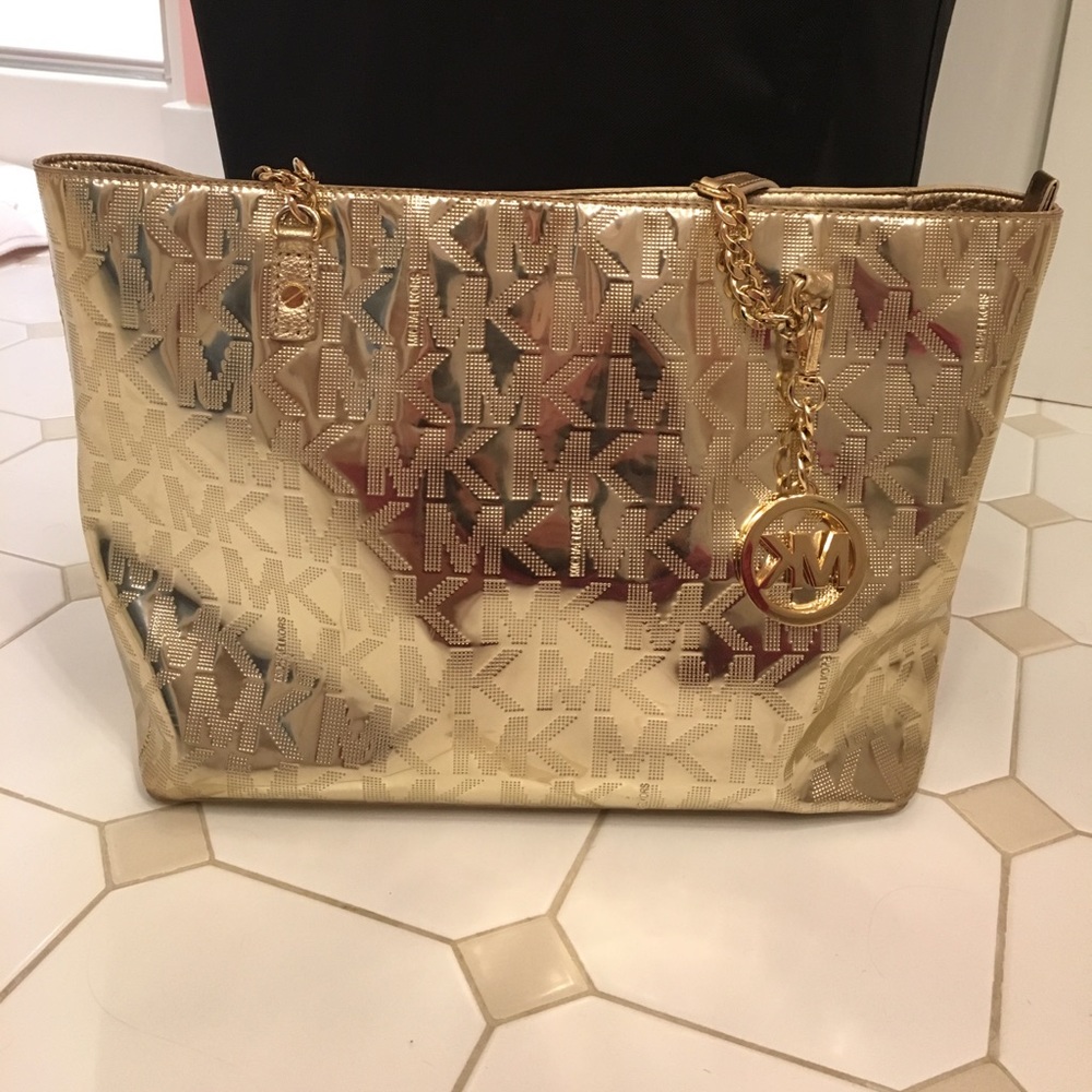 Michael Kors purse
