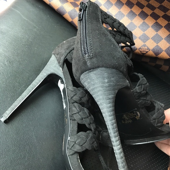 CARLOS lace up, zipper back Sandel heels - Picture 4 of 6