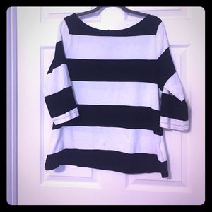 Black and white 3/4 Sleeve Top