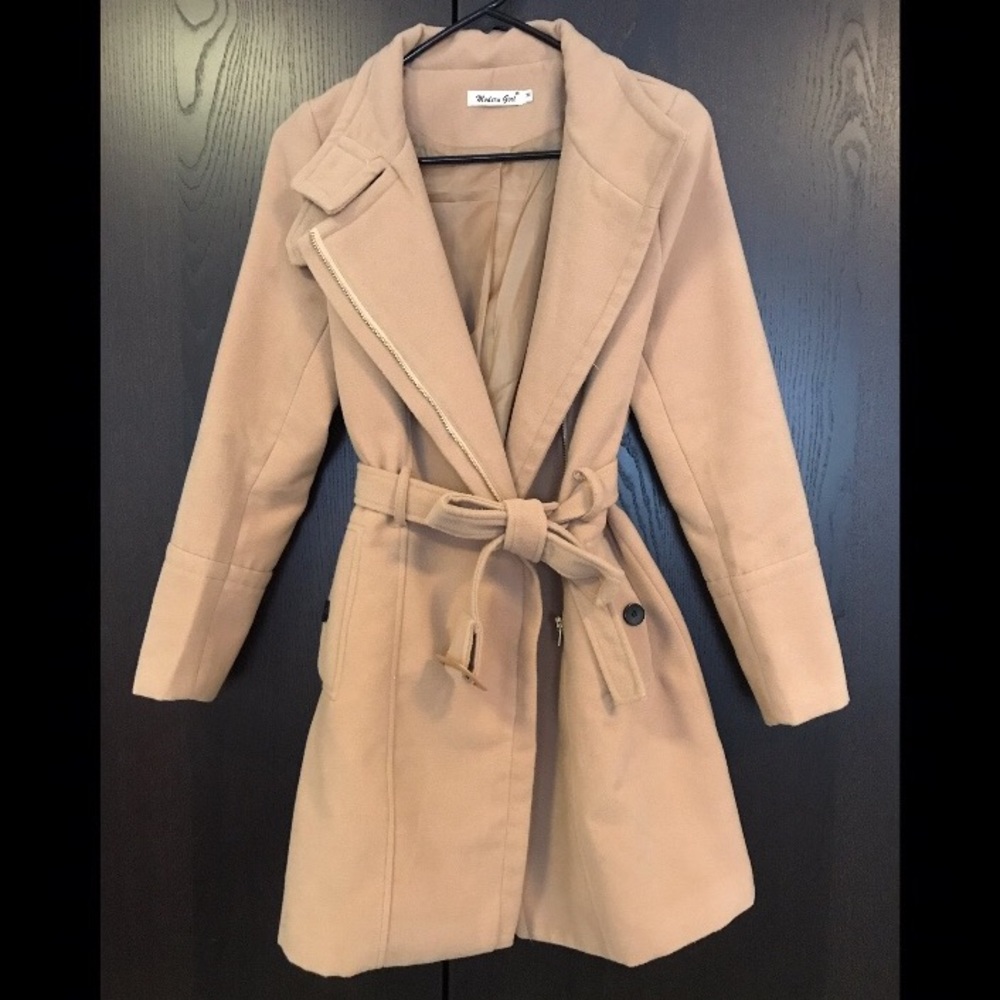 🎊HP 7.13.17🎉 Beige peacoat