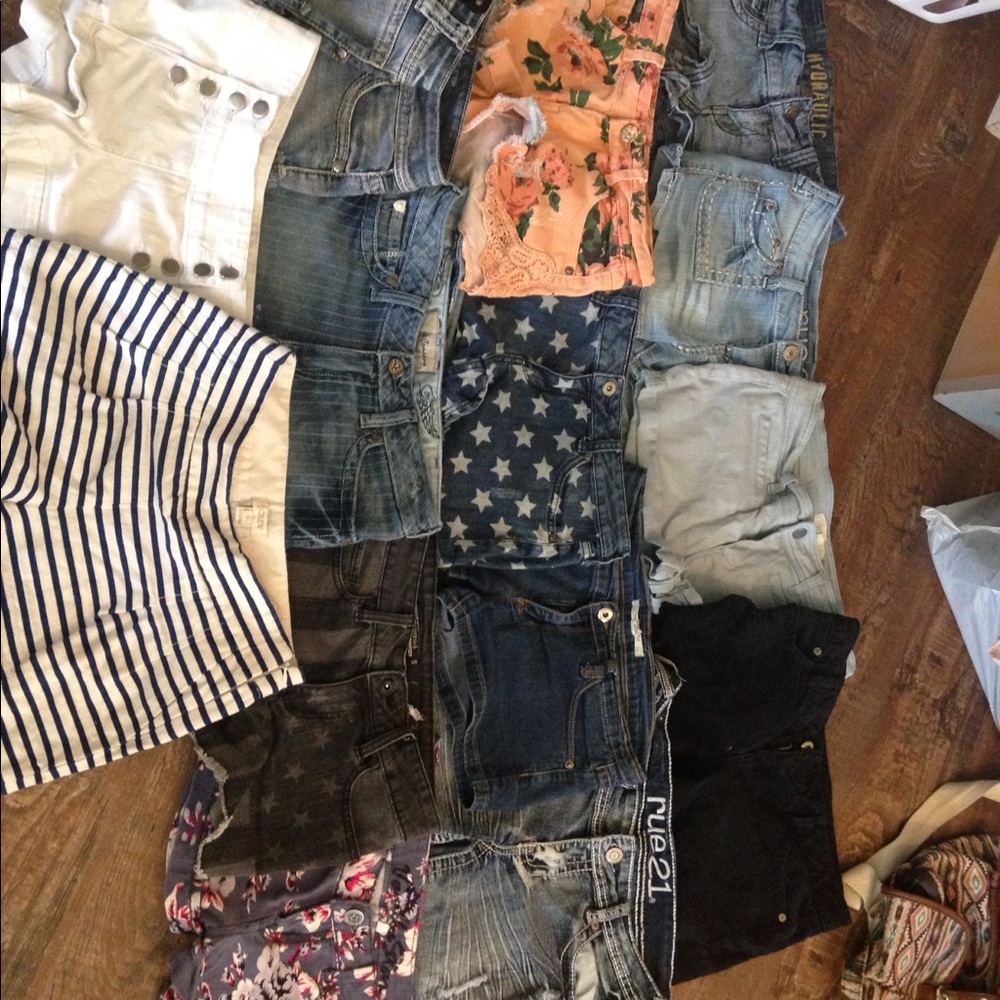 14 Pair of Jean Shorts