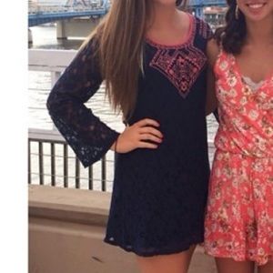 Flying Tomato lace dress