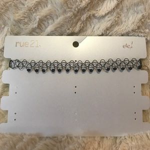 Fashionable Choker