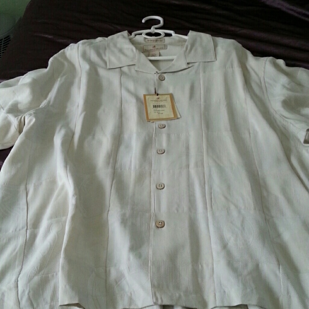 Men's Button Down Shirt in Eggshell  NEW 100% Wash