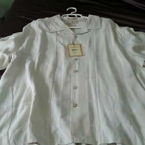 Men's Button Down Shirt in Eggshell  NEW 100% Wash