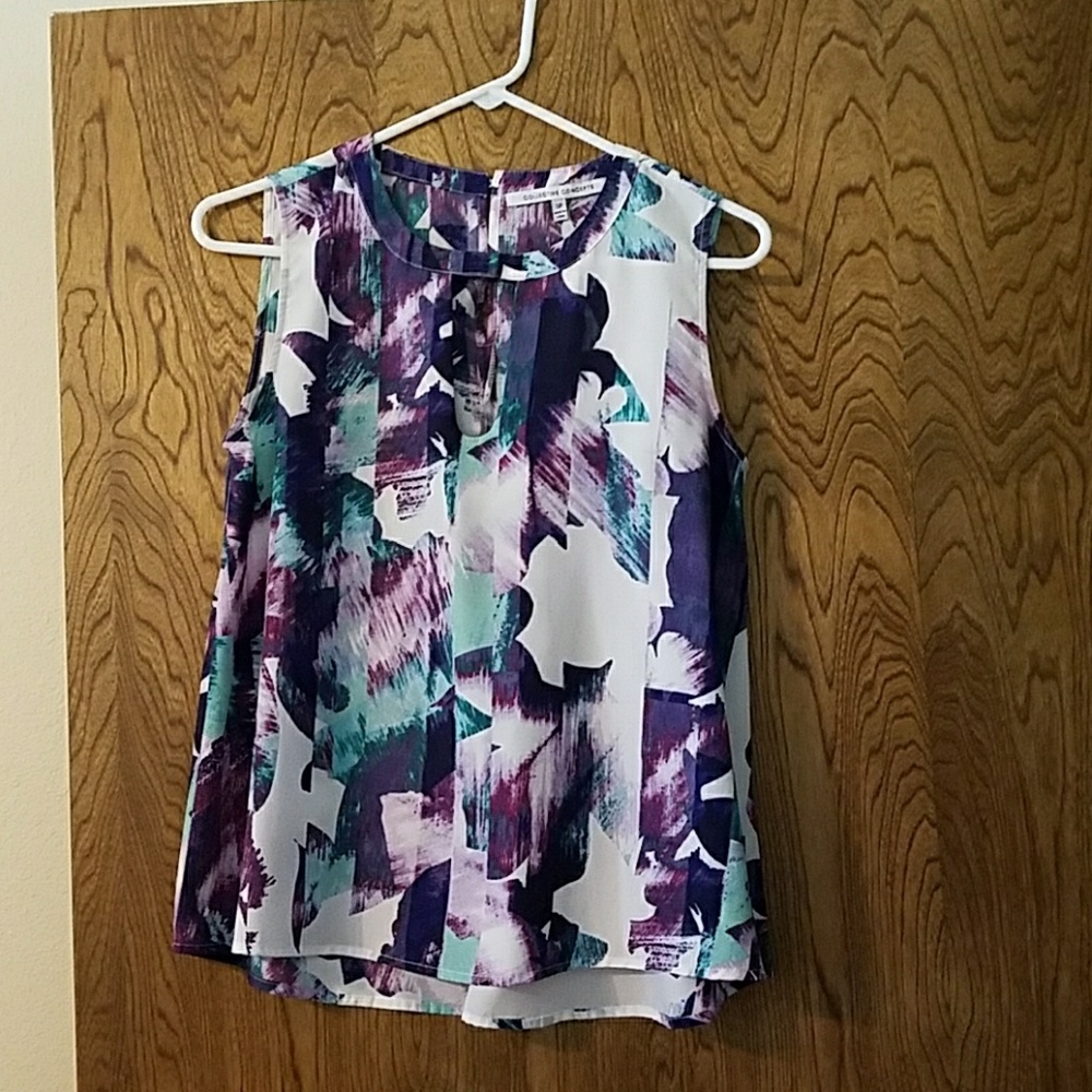 Floral sleeveless blouse
