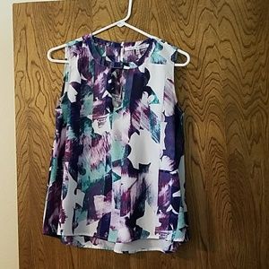 Floral sleeveless blouse