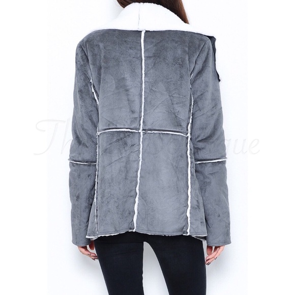 🎉CLEARANCE🎉 Gray Suede Shearling Draped Jacket - Picture 5 of 5