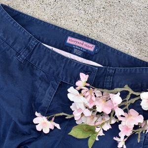 🌸 Vineyard Vines Capris
