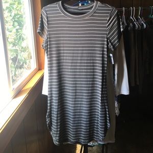 Short sleeve dress